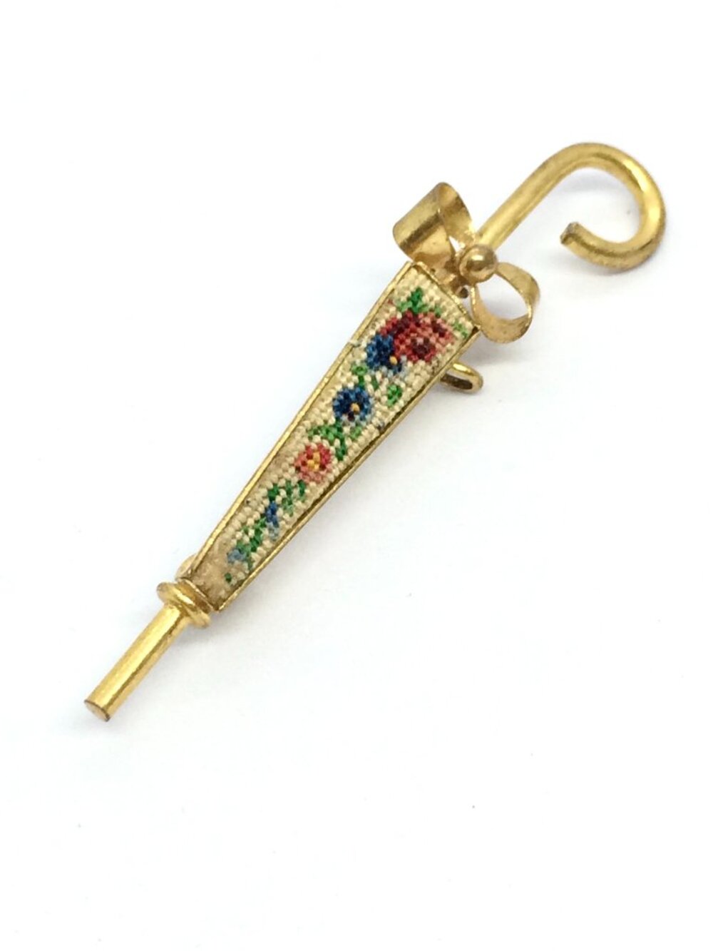 VINTAGE PETITE POINT Brooch Umbrella Needlepoint Gold Tone Pendant Pin